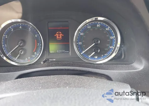 2018 Toyota Corolla Le из США, поврежденный, VIN 5YFBURHE8JP845297